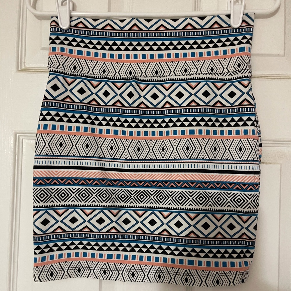 CHAROLETTE RUSE pattern bodycon skirt